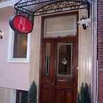 Art Hotel 3*