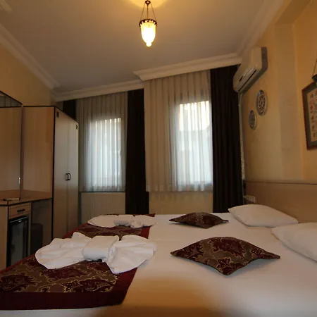 Art Hotel 3*