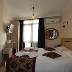 Hotel Art 3*
